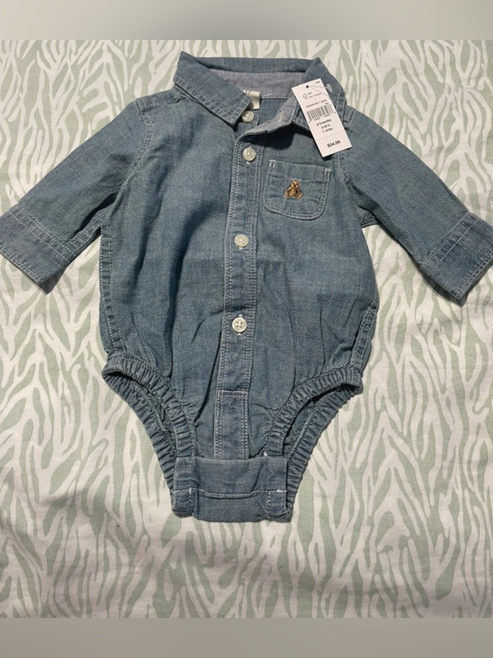 NWT-Gap 0-3 month Denim Button-Up Baby Onesie with Embroidered Bear